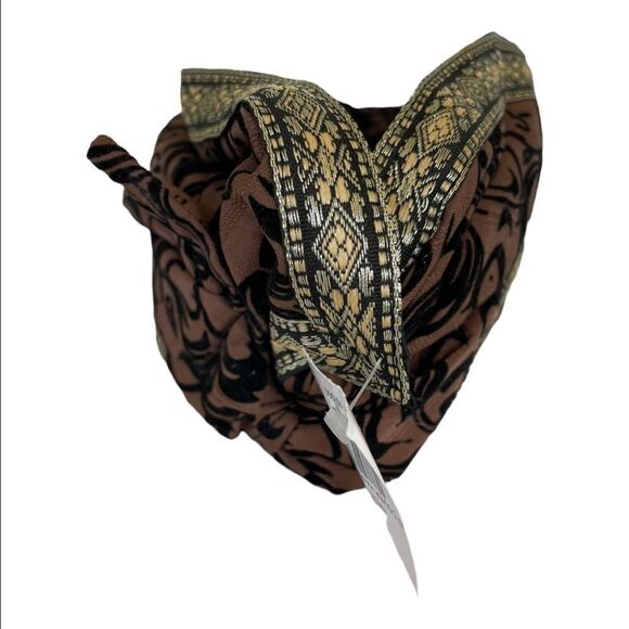ORIGINAL BALINESE BATIK HEADDRESS - Picture 1 of 8